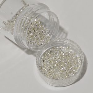 منجوق دلیکا نقره ای